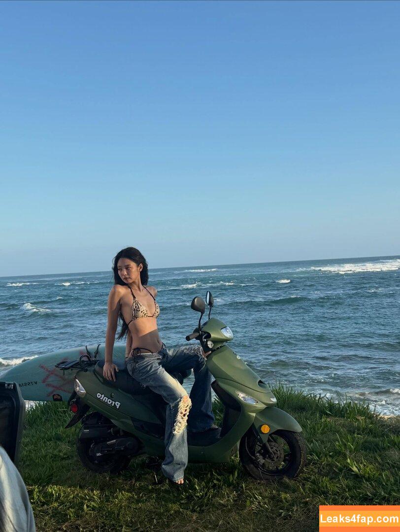 WomenK-pop /  leaked photo photo #5738