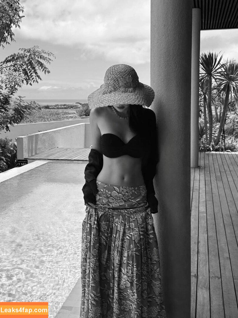 WomenK-pop /  leaked photo photo #5764