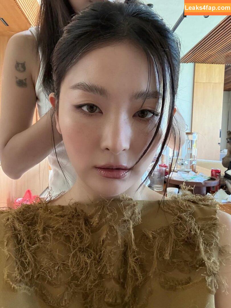 WomenK-pop /  leaked photo photo #5770