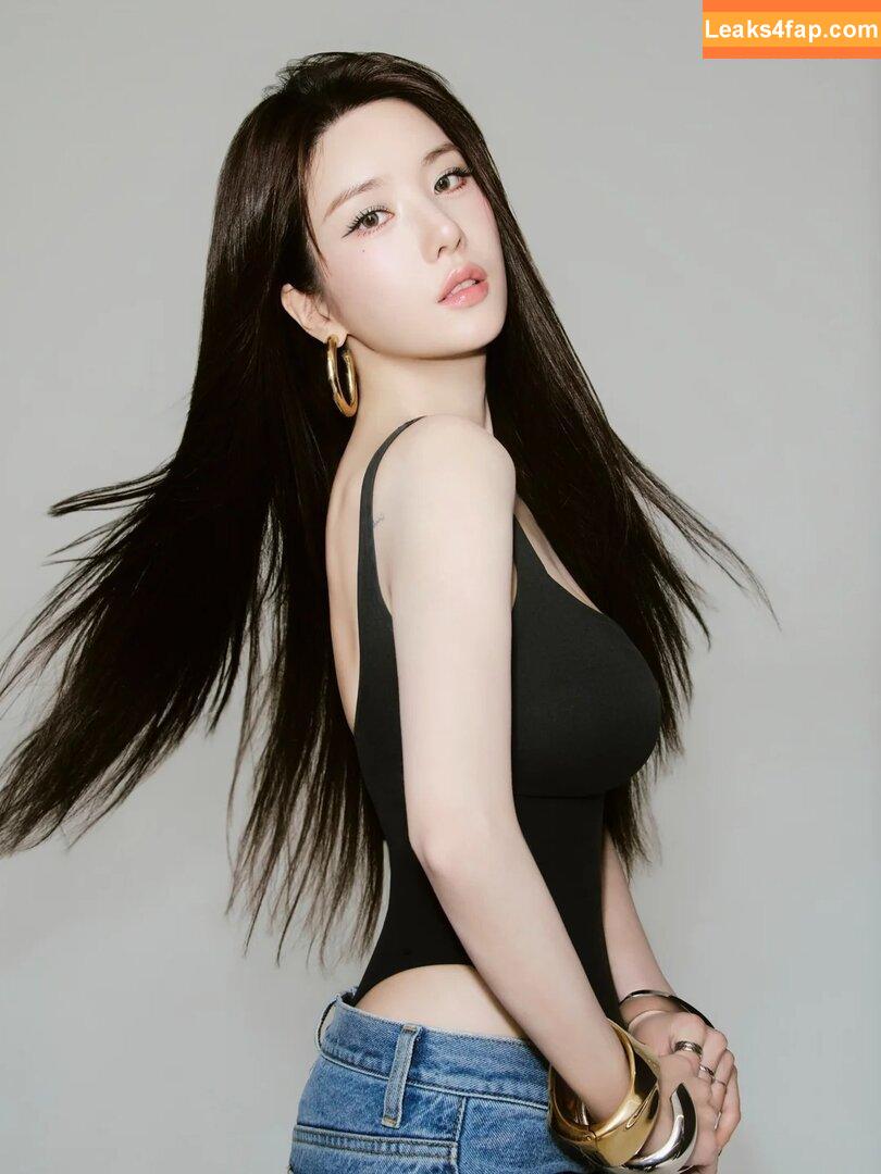 WomenK-pop /  leaked photo photo #5773
