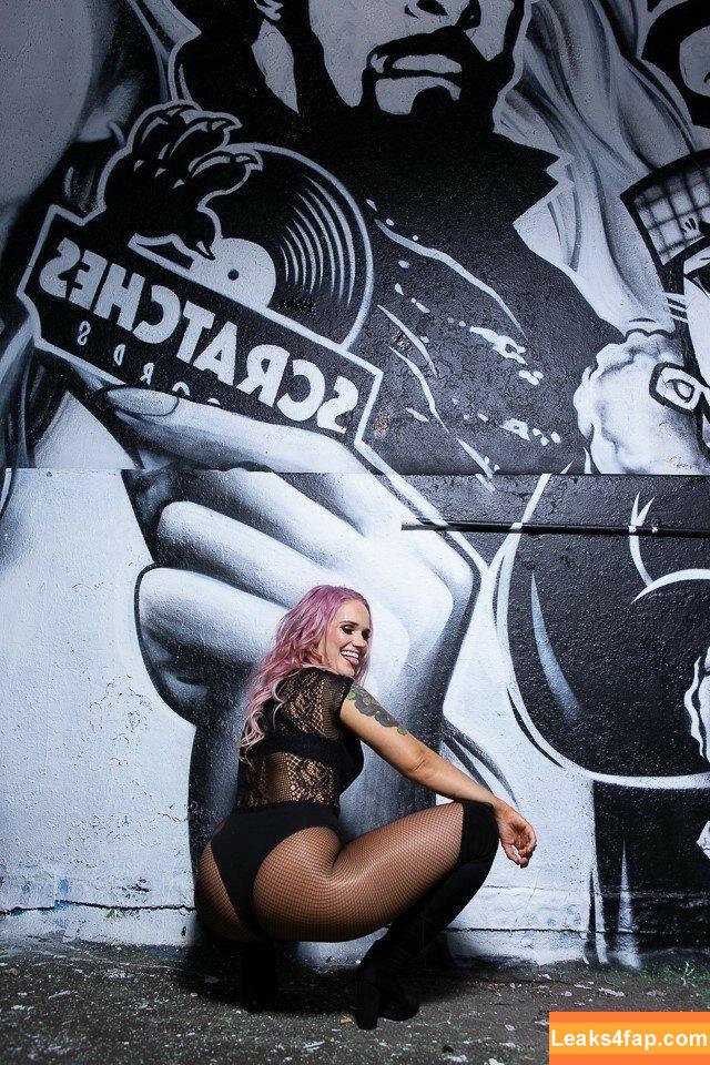 WomenWrestling / No Real Names / thekierahogan_ / wowsuperheroes leaked photo photo #0492