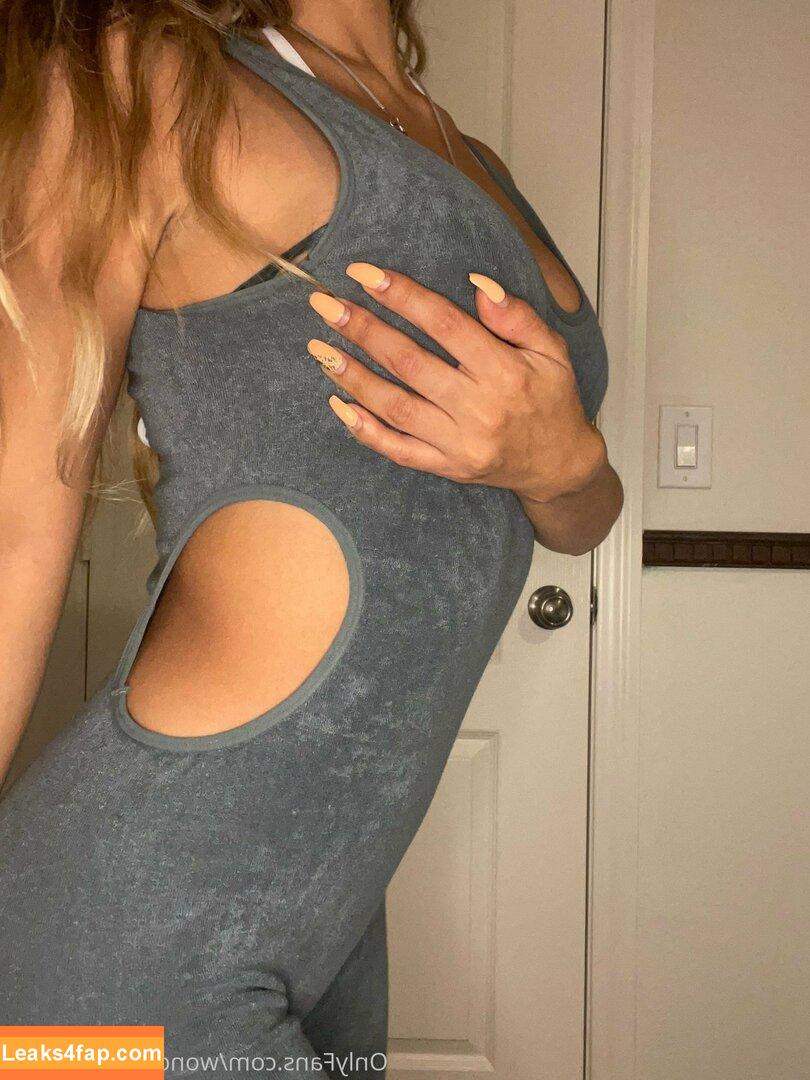 wonderwomanddd / Christina Wonder / ficialrealjunglegirl / wonderwoman12 / wonderwomanx69 leaked photo photo #0202