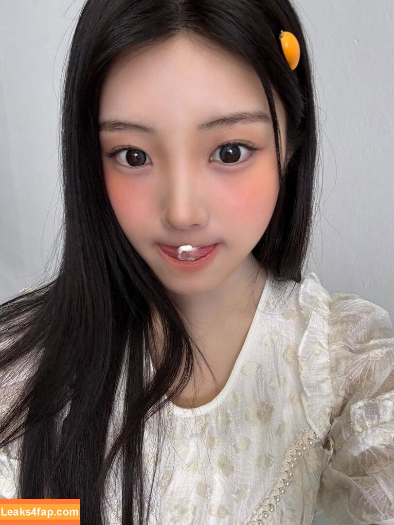 Wonhee / ILLIT / ILLIT_official... / https: / illit_official leaked photo photo #0045