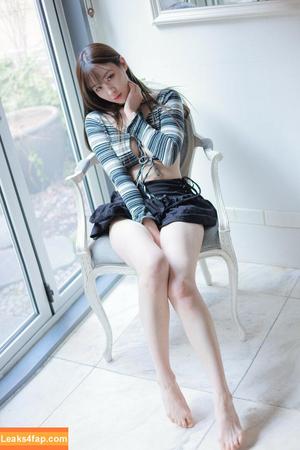 Woohyeon photo #0024