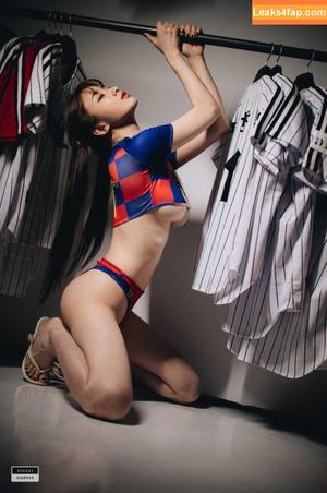 Woohyeon photo #0660