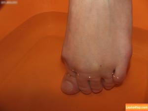 Worldoffeet photo #0194