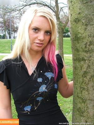 Worldoffeet photo #0342