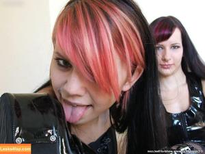 Worldoffeet photo #1042