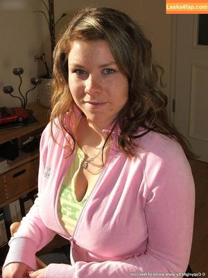 Worldoffeet photo #1216