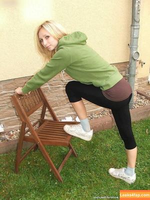 Worldoffeet photo #2004