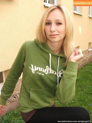 Worldoffeet photo #2027