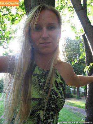 Worldoffeet photo #2228