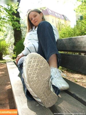 Worldoffeet photo #2419