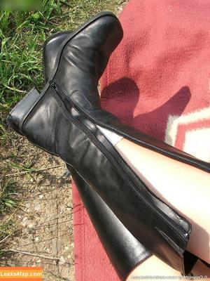 Worldoffeet photo #2704