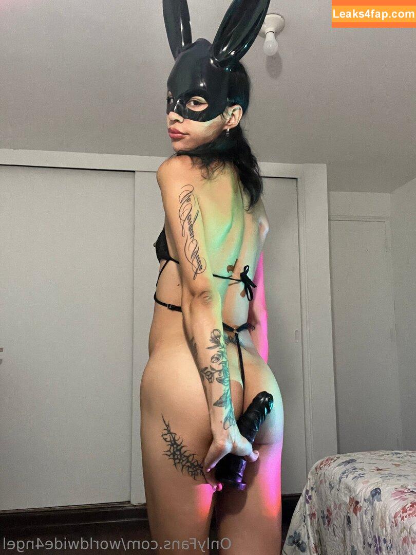 worldwide4ngel /  leaked photo photo #0022
