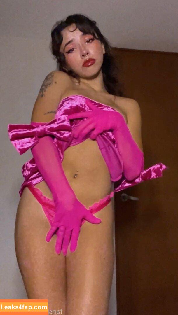 wormslo / Samantha María leaked photo photo #0075