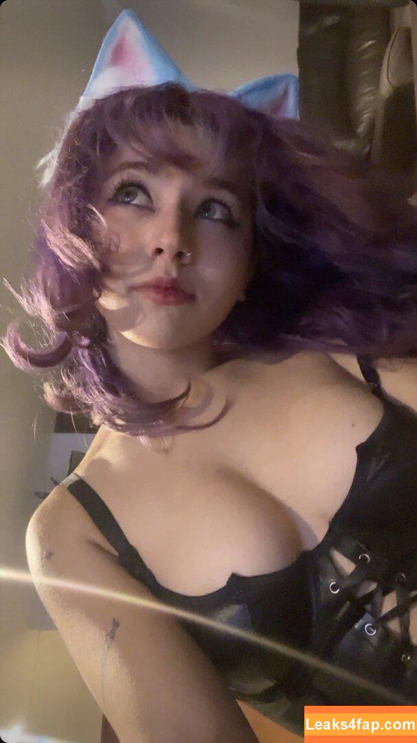 wormslo / Samantha María leaked photo photo #0125