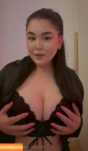 wowdayana photo #0015