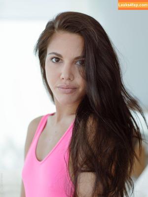 WowGirls photo #7545