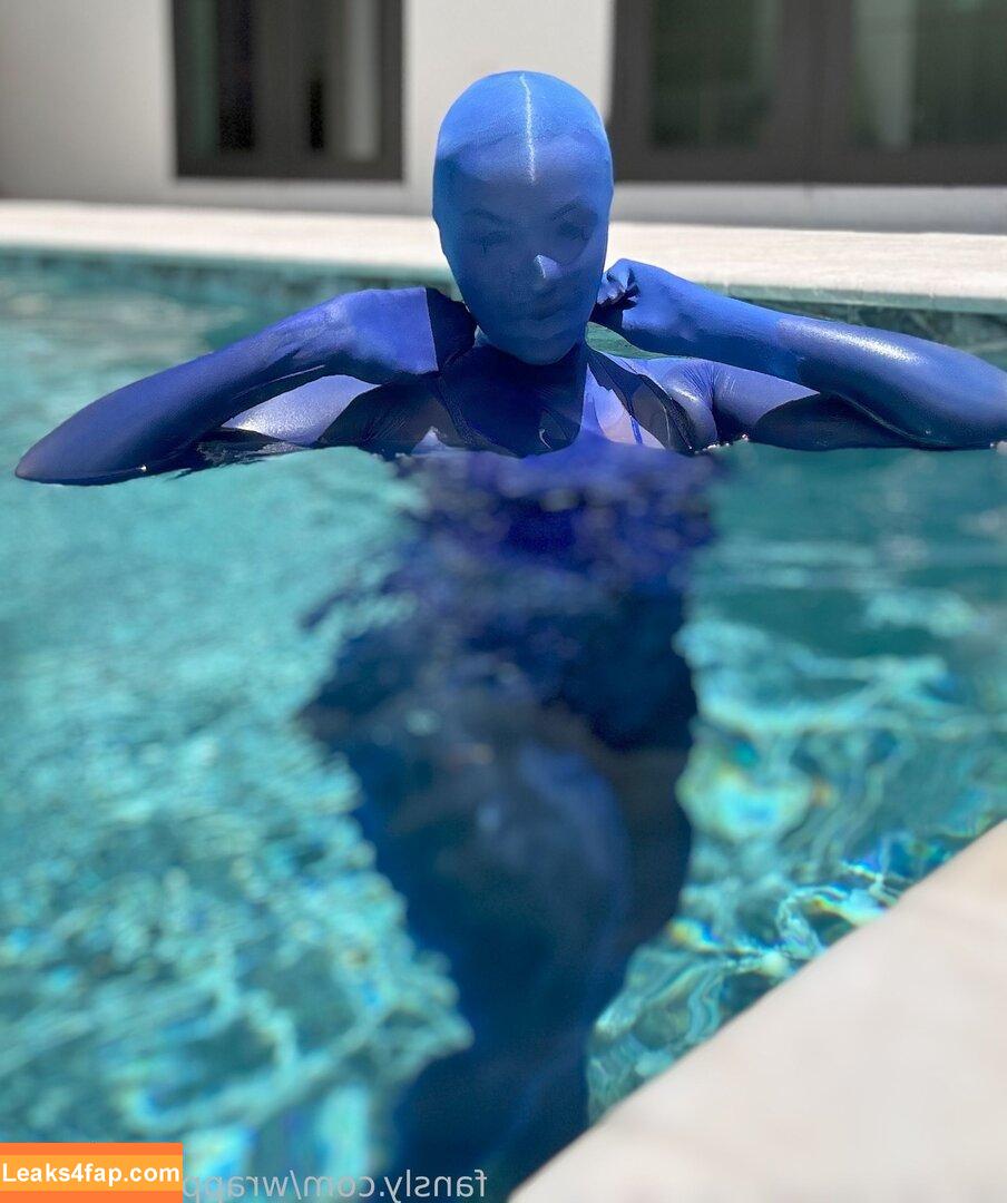 wrappedinnylon /  leaked photo photo #0015
