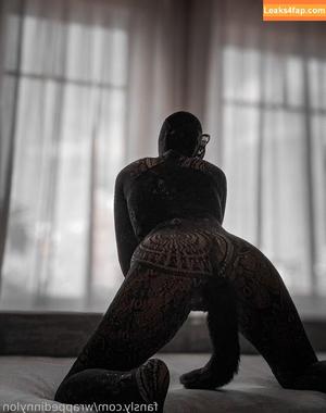 wrappedinnylon photo #0044