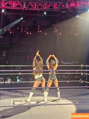 Wren Sinclair photo #0036