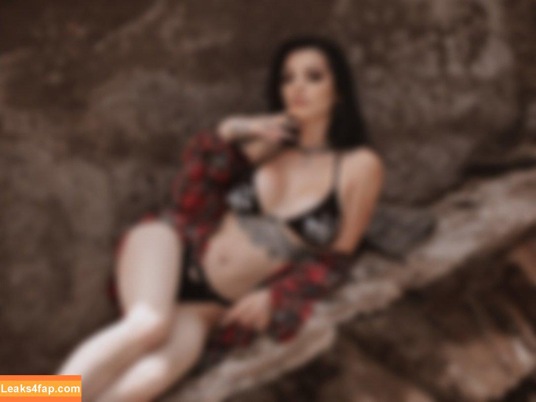 WWE's Paige / Saraya Bevis / realtonistorm / saraya слитое фото фото #0027