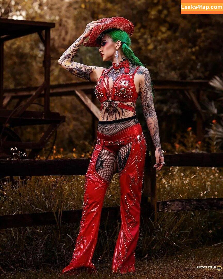 WWE Shotzi / Shotzi Blackheart / ShotziWWE слитое фото фото #0017