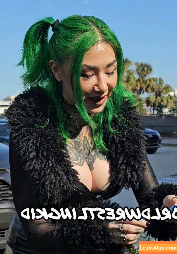 WWE Shotzi / Shotzi Blackheart / ShotziWWE слитое фото фото #0189