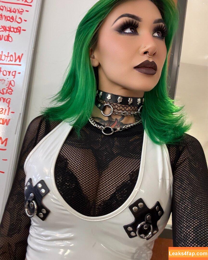 WWE Shotzi / Shotzi Blackheart / ShotziWWE слитое фото фото #0199