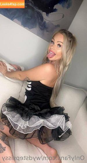 wydstepsissy photo #0234