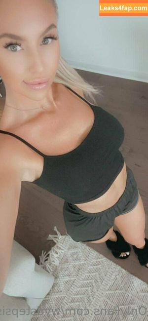 wydstepsissy photo #0472