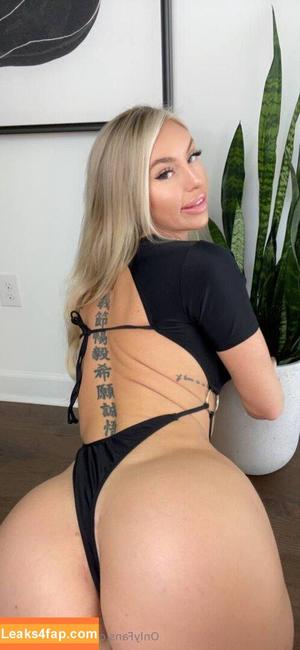 wydstepsissy photo #0845
