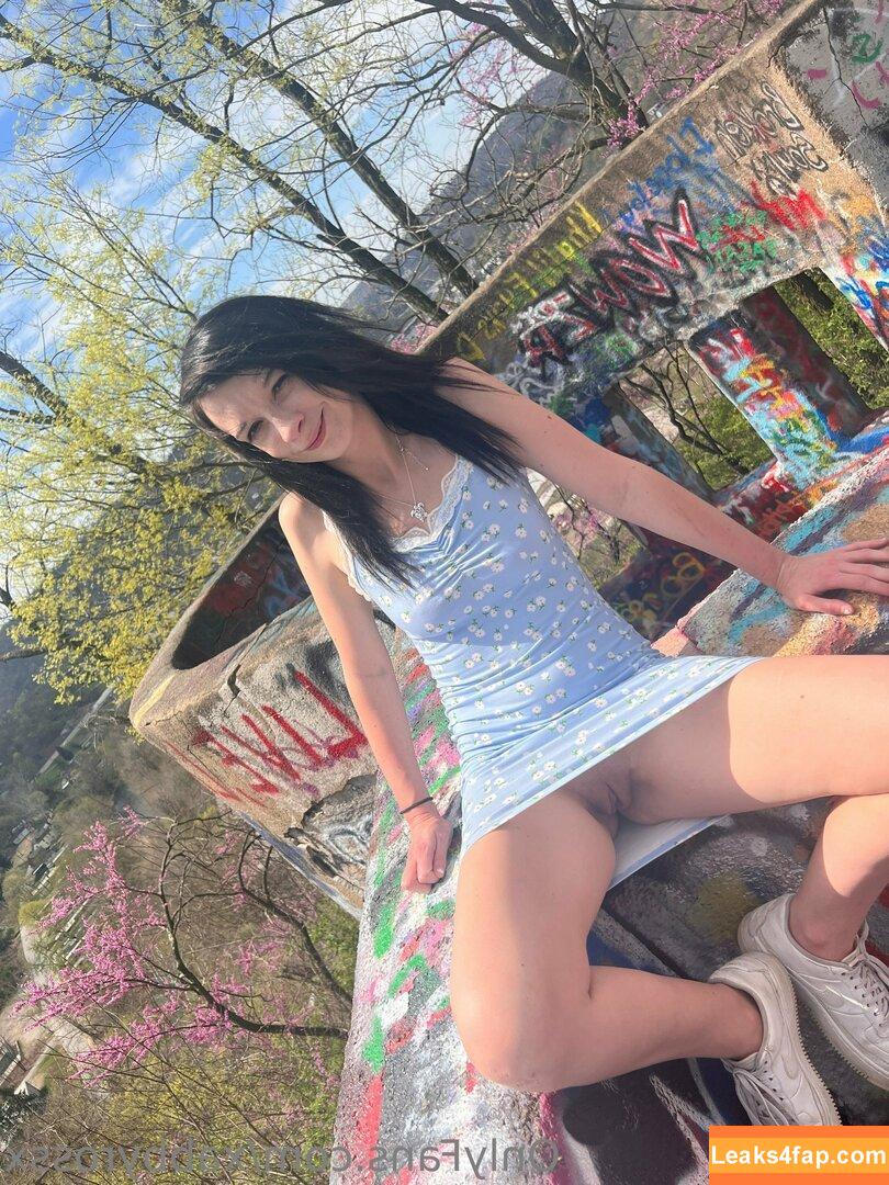 xabbyrossx / xabbyabbyx leaked photo photo #0037