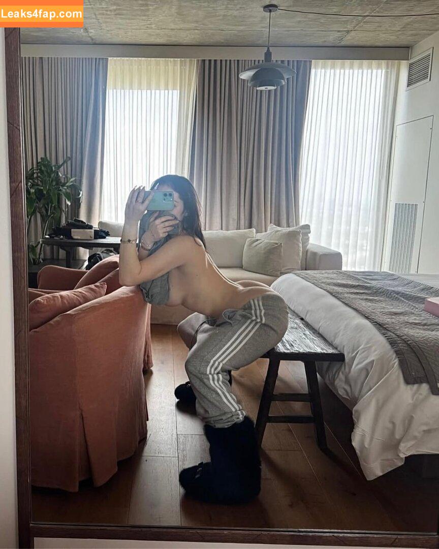 xayslll / mommyaysl leaked photo photo #0003