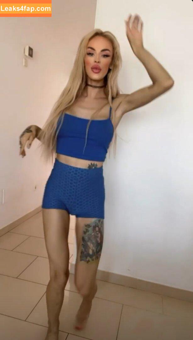 xbarbie_malibux /  leaked photo photo #0191