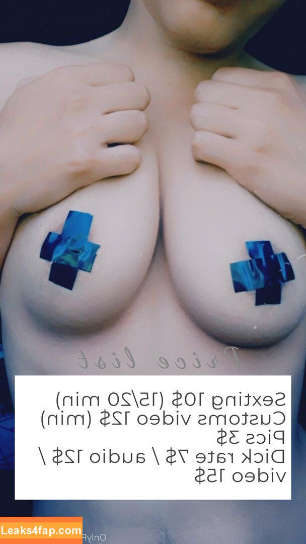 xcamilitax / xcarlitaxo leaked photo photo #0004
