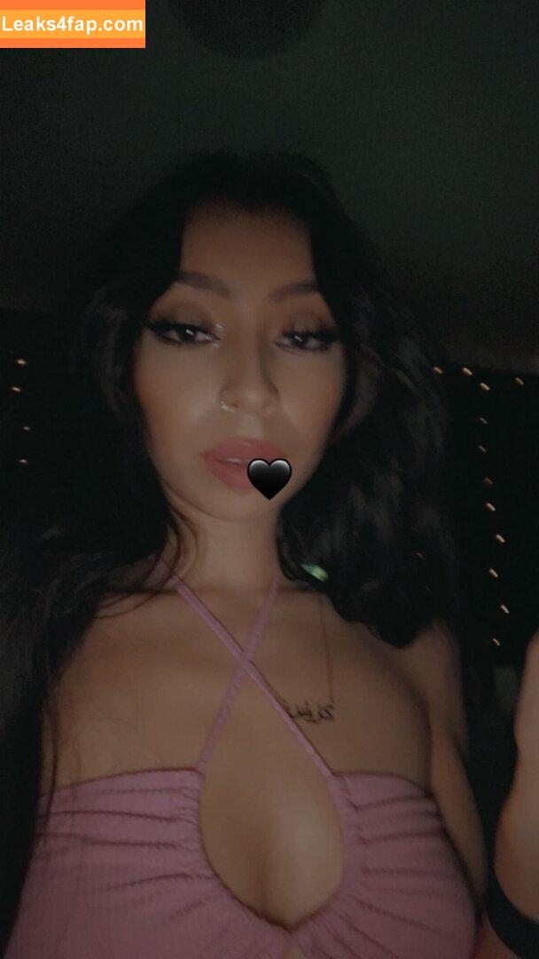 xcarolinejoness /  leaked photo photo #0003