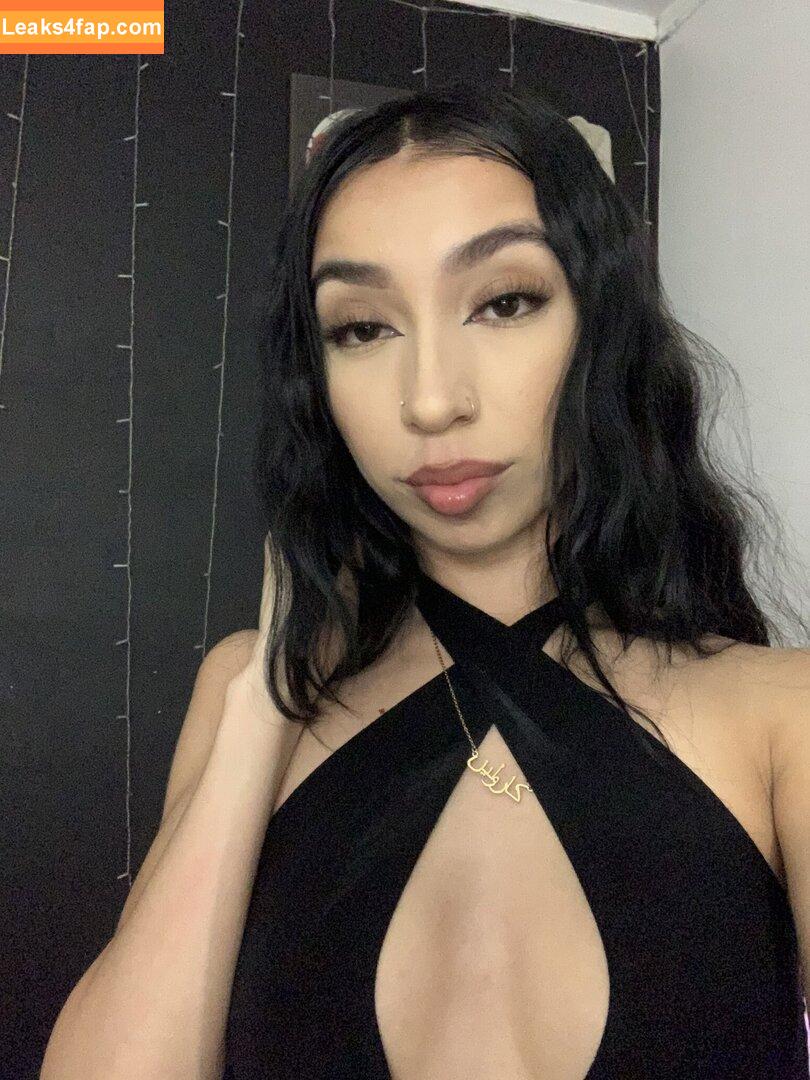 xcarolinejoness /  leaked photo photo #0005