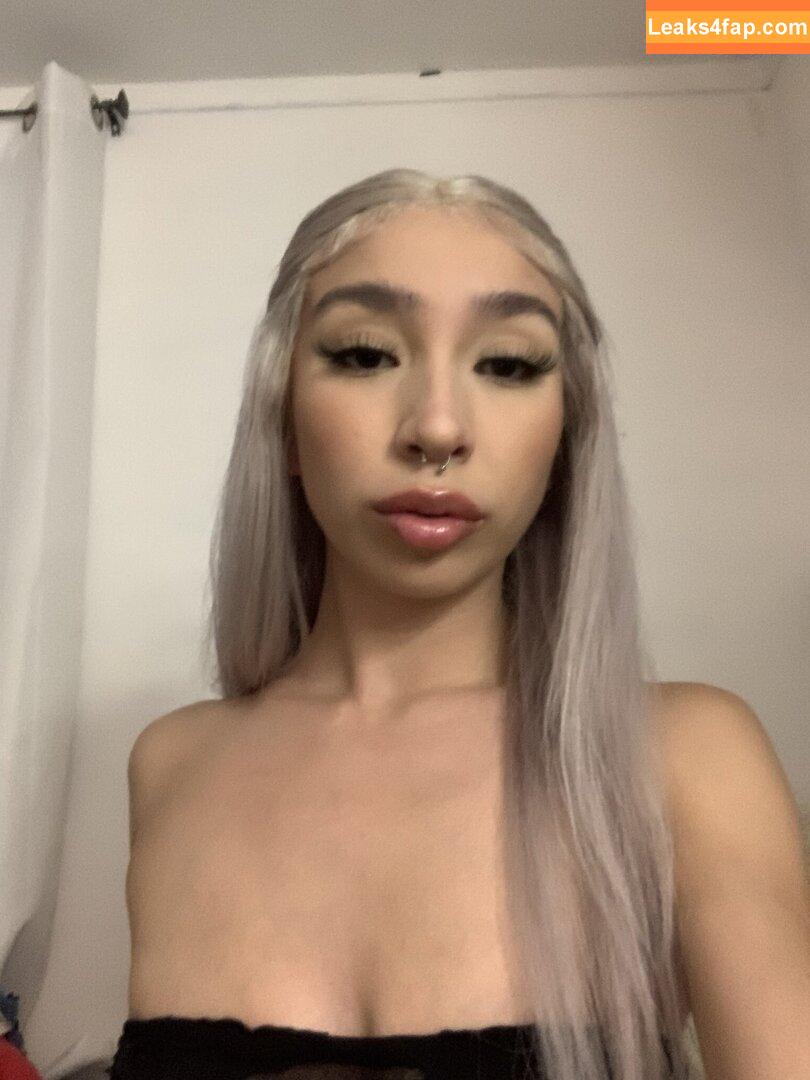 xcarolinejoness /  leaked photo photo #0007