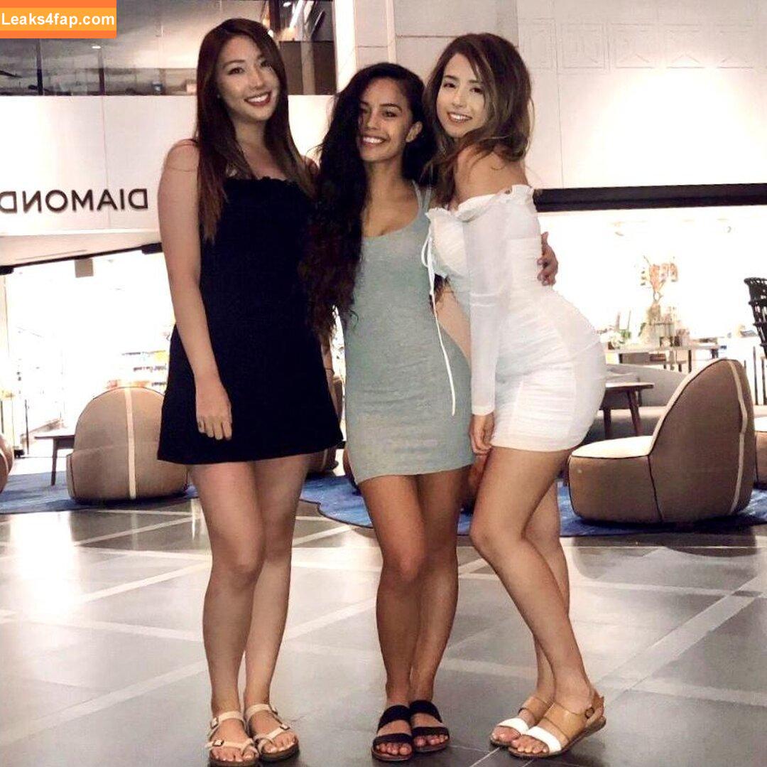 xChocobars / Janetrose / janetrosee leaked photo photo #0645