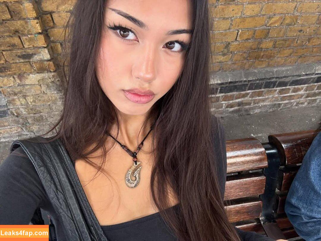 xeiyza / ilizterate / lovexee / lyuaei / xenijacurly leaked photo photo #0043