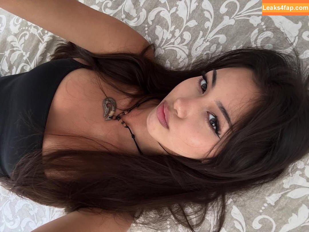 xeiyza / ilizterate / lovexee / lyuaei / xenijacurly leaked photo photo #0045