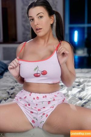 xelizabethskylarx photo #0070