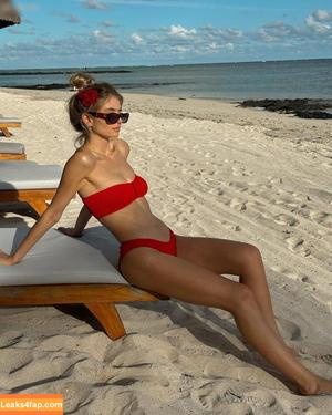 Xenia Adonts photo #0005