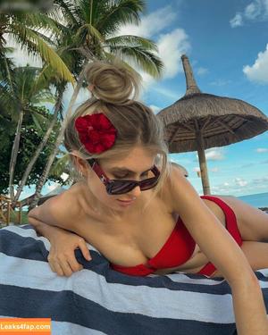 Xenia Adonts photo #0012