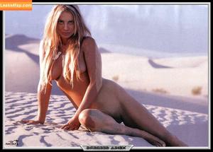 Xenia Seeberg photo #0016