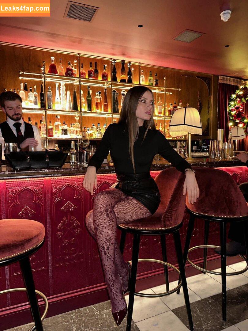 Xenia Tchoumi / xenia / xeniatchoumi слитое фото фото #0201