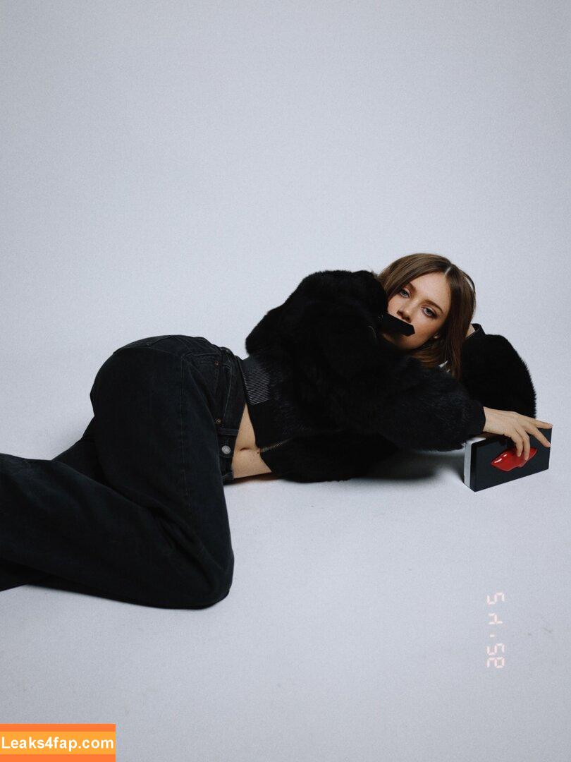 Xenia Tchoumi / xenia / xeniatchoumi слитое фото фото #0207