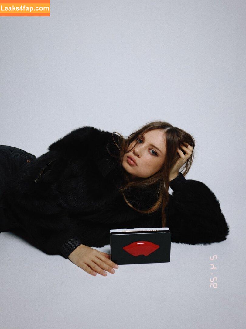 Xenia Tchoumi / xenia / xeniatchoumi слитое фото фото #0208